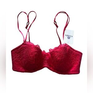 B. tempt’d by wacoal Red Lace Underwire Bra